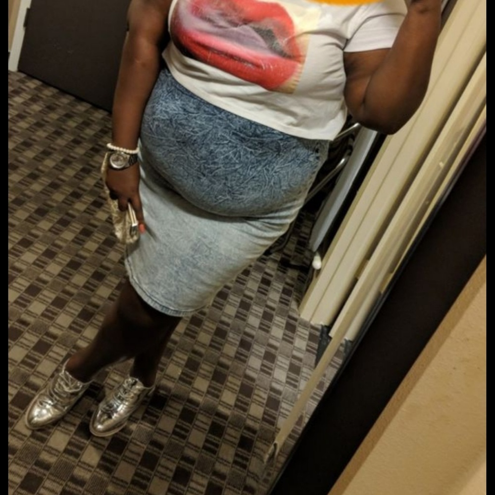 Acid wash denim skirt